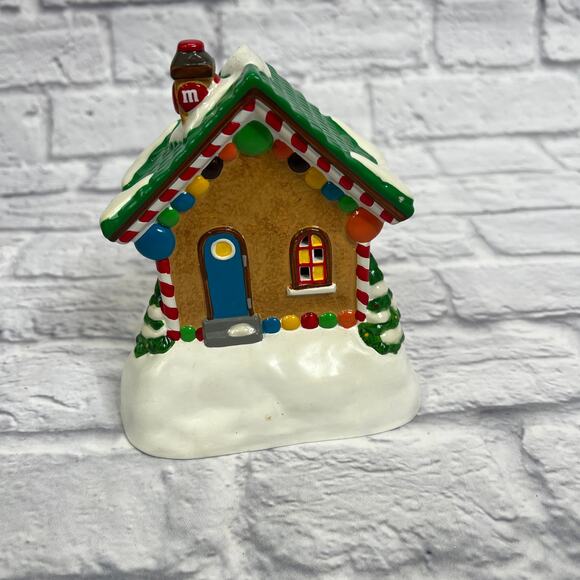 Vintage Department 56 M & M’S Lighted Ceramic Candy Store w/Matching Candy Dish - Picture 5 of 8